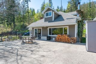Photo 12: 2465 HIGHWAY 3A in Nelson: House for sale : MLS®# 2470620