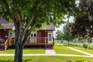Photo 1: 96 331 Pendygrasse Road in Saskatoon: Fairhaven Residential for sale : MLS®# SK938781