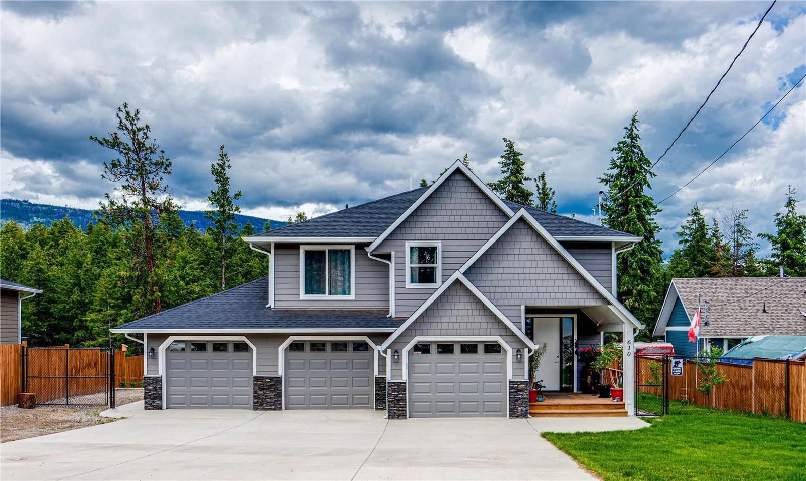 Main Photo: 610 Muir Road, Fintry: Vernon Real Estate Listing: MLS®# 10266580