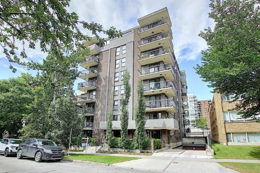 Main Photo: 202 616 15 Avenue SW in Calgary: Beltline Apartment for sale : MLS®# A1013715