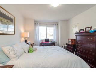 Photo 13: 4 6555 192A Street in Surrey: Clayton Townhouse for sale in "Carlisle at Southlands" (Cloverdale)  : MLS®# R2445416