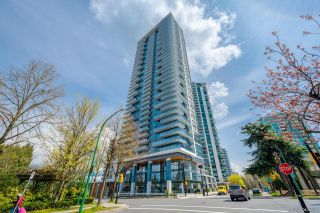 Photo 1: 1605 4711 HAZEL Street in Burnaby: Forest Glen BS Condo for sale (Burnaby South)  : MLS®# R2780418