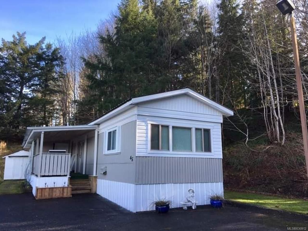 Main Photo: 45 951 Homewood Rd in CAMPBELL RIVER: CR Campbell River Central Manufactured Home for sale (Campbell River)  : MLS®# 836812