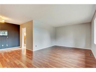 Photo 9: 6120 84 Street NW in Calgary: Silver Springs House for sale : MLS®# C4049555