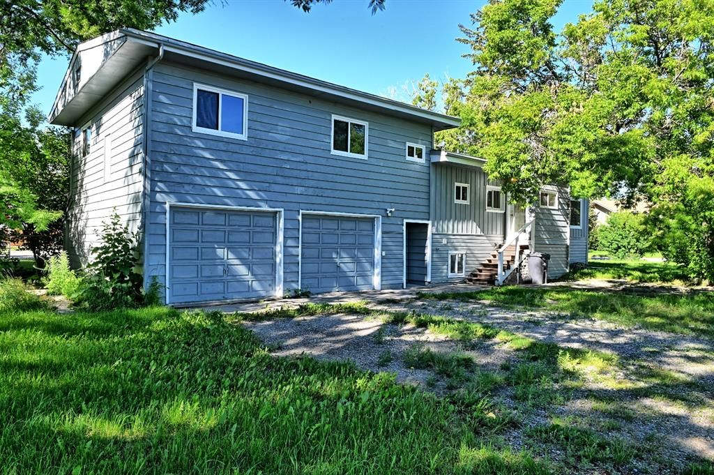 Main Photo: 419 2 Street SE: High River Detached for sale : MLS®# A1217096