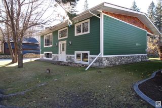 Photo 1: 2 PINE Crescent: Rural Lac Ste. Anne County House for sale : MLS®# E4319430
