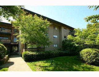 Photo 1: 142 200 WESTHILL PLACE in Port Moody: College Park PM Condo for sale : MLS®# R2042955