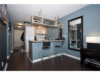 Photo 8: 905 1082 SEYMOUR Street in Vancouver: Downtown VW Condo for sale in "FREESIA" (Vancouver West)  : MLS®# V1129225