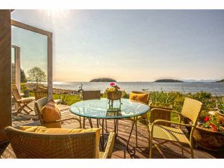 Photo 2: 6499 WILDFLOWER Place in Sechelt: Sechelt District House for sale in "Wakefield - Second Wave" (Sunshine Coast)  : MLS®# R2030921