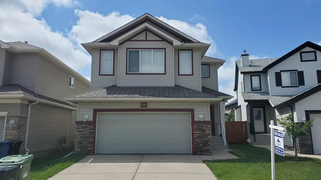 Main Photo: 69 Everwoods Close SW in Calgary: Evergreen Detached for sale : MLS®# A1112520