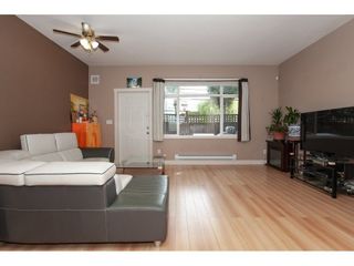 Photo 3: 20 13899 LAUREL Drive in Surrey: Whalley Townhouse for sale in "Emerald Gardens" (North Surrey)  : MLS®# R2308753