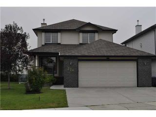 Photo 1: 224 FAIRWAYS Bay NW: Airdrie Residential Detached Single Family for sale : MLS®# C3536696
