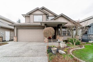 Photo 1: 7141 196A Street in Langley: Willoughby Heights House for sale : MLS®# R2659902