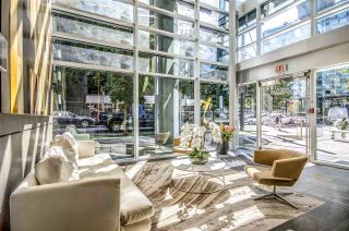 Photo 3: 502 1499 W PENDER Street in Vancouver: Coal Harbour Condo for sale in "West Pender Place" (Vancouver West)  : MLS®# R2230650