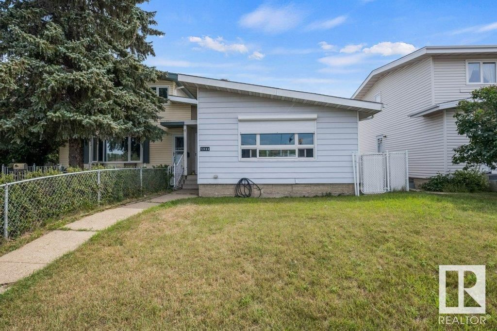 Main Photo: 13403 82 Street in Edmonton: Zone 02 House Half Duplex for sale : MLS®# E4310122
