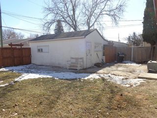 Photo 14: 739 Isbister Street in Winnipeg: Crestview Residential for sale (5H)  : MLS®# 202105327