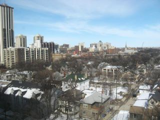 Photo 2: 141 Wellington Crescent in WINNIPEG: Fort Rouge / Crescentwood / Riverview Condominium for sale (South Winnipeg)  : MLS®# 1305849