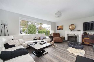 Photo 3: 915 E 14TH Street in North Vancouver: Boulevard House for sale : MLS®# R2511076