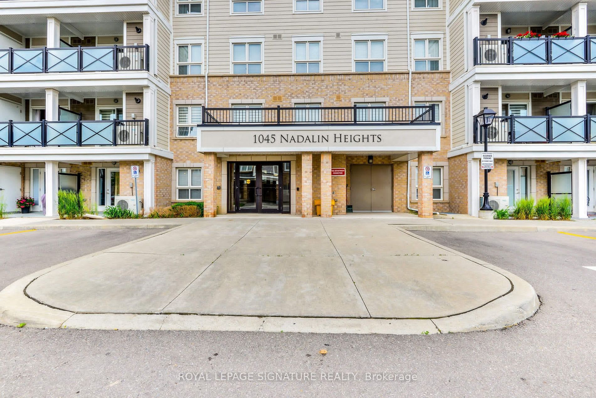 Main Photo: 408 1045 Nadalin Heights in Milton: Willmont Condo for lease : MLS®# W6027356
