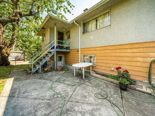Photo 7: 4955 LORRAINE Avenue in Burnaby: Central Park BS Duplex for sale (Burnaby South)  : MLS®# R2597969