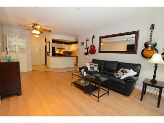 Photo 4: 110 888 GAUTHIER Avenue in Coquitlam: Coquitlam West Condo for sale in "LA BRITTANY" : MLS®# V1074364