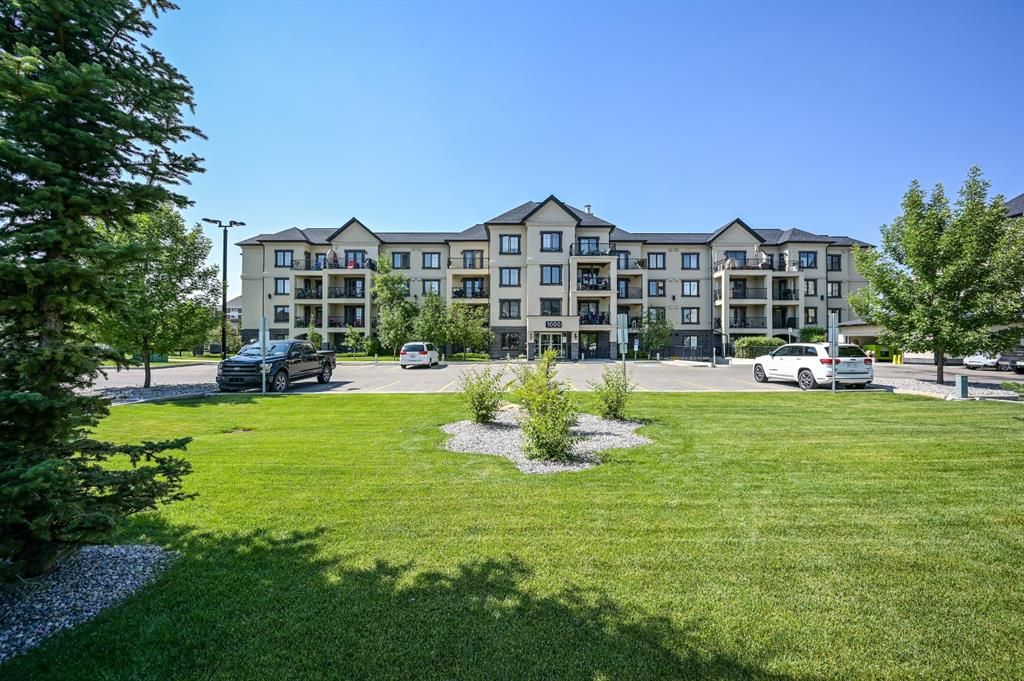 Main Photo: 1208 310 Mckenzie Towne Gate SE in Calgary: McKenzie Towne Apartment for sale : MLS®# A1190683