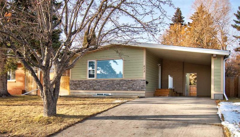 FEATURED LISTING: 613 Agate Crescent Southeast Calgary