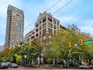 Photo 20: 402 988 RICHARDS Street in Vancouver: Yaletown Condo for sale in "Tribeca Lofts" (Vancouver West)  : MLS®# R2821051