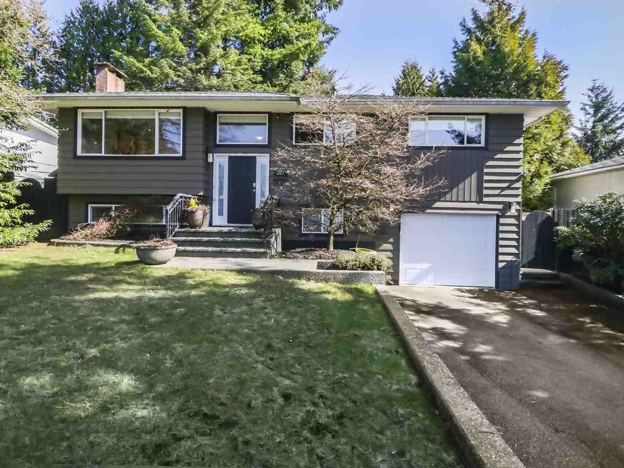 Main Photo: 687 FIRDALE Street in Coquitlam: Central Coquitlam House for sale : MLS®# R2447108