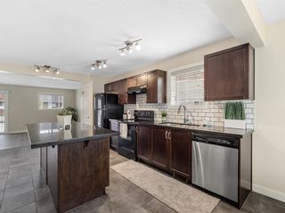 Photo 5: 19 Pantego Lane NW in Calgary: Panorama Hills Row/Townhouse for sale : MLS®# A2048617