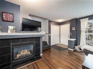 Photo 3: 112 Elgin Point SE in Calgary: McKenzie Towne Semi Detached for sale : MLS®# A1245857