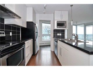 Photo 4: 3006 188 KEEFER Place in Vancouver: Downtown VW Condo for sale in "ESPANA" (Vancouver West)  : MLS®# R2290046