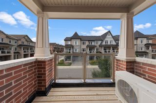 Photo 9: 2401 Nantucket Chase in Pickering: Duffin Heights Condo for sale : MLS®# E8030128