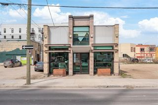 Photo 1: 285 Alexander Avenue in Winnipeg: Industrial / Commercial / Investment for sale (9A)  : MLS®# 202301676