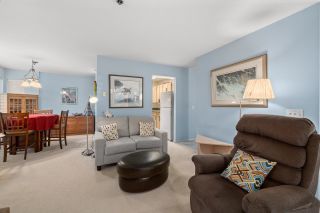 Photo 5: 107 1154 WESTWOOD Street in Coquitlam: North Coquitlam Condo for sale in "EMERALD COURT" : MLS®# R2718656