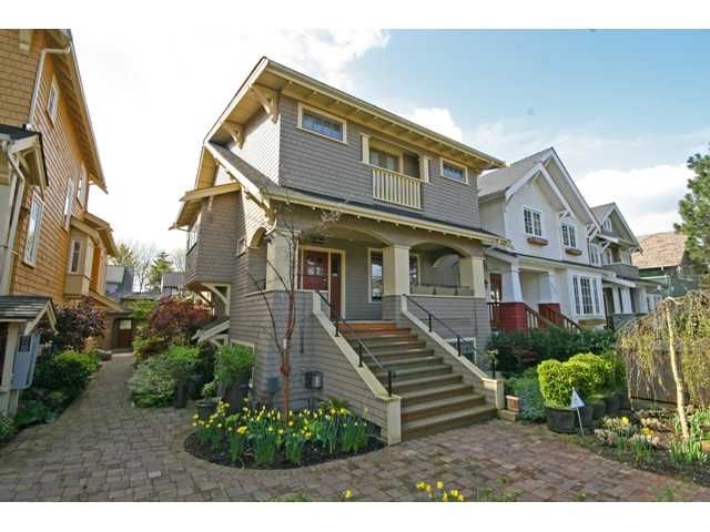 Main Photo: 3538 W 5TH Avenue in Vancouver: Kitsilano Townhouse for sale in "BOEUR HOUSE" (Vancouver West)  : MLS®# V822581