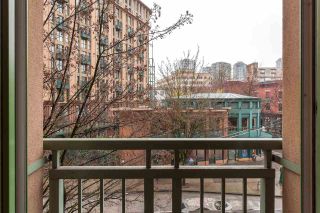Photo 11: 307 1 E CORDOVA Street in Vancouver: Downtown VE Condo for sale in "CARRALL STATION" (Vancouver East)  : MLS®# R2143894