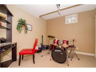 Photo 24: 243 STRATHRIDGE Place SW in Calgary: Strathcona Park House for sale : MLS®# C4101454