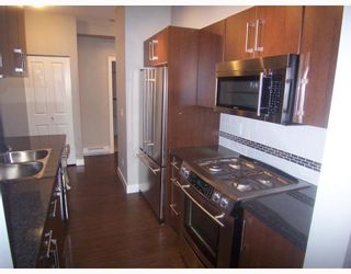 Photo 2: PH3 587 W 7TH Avenue in Vancouver: Fairview VW Condo for sale in "AFFINITI" (Vancouver West)  : MLS®# V696581