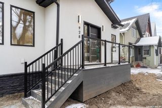 Photo 2: 928 Temperance Street in Saskatoon: Varsity View Residential for sale : MLS®# SK949968