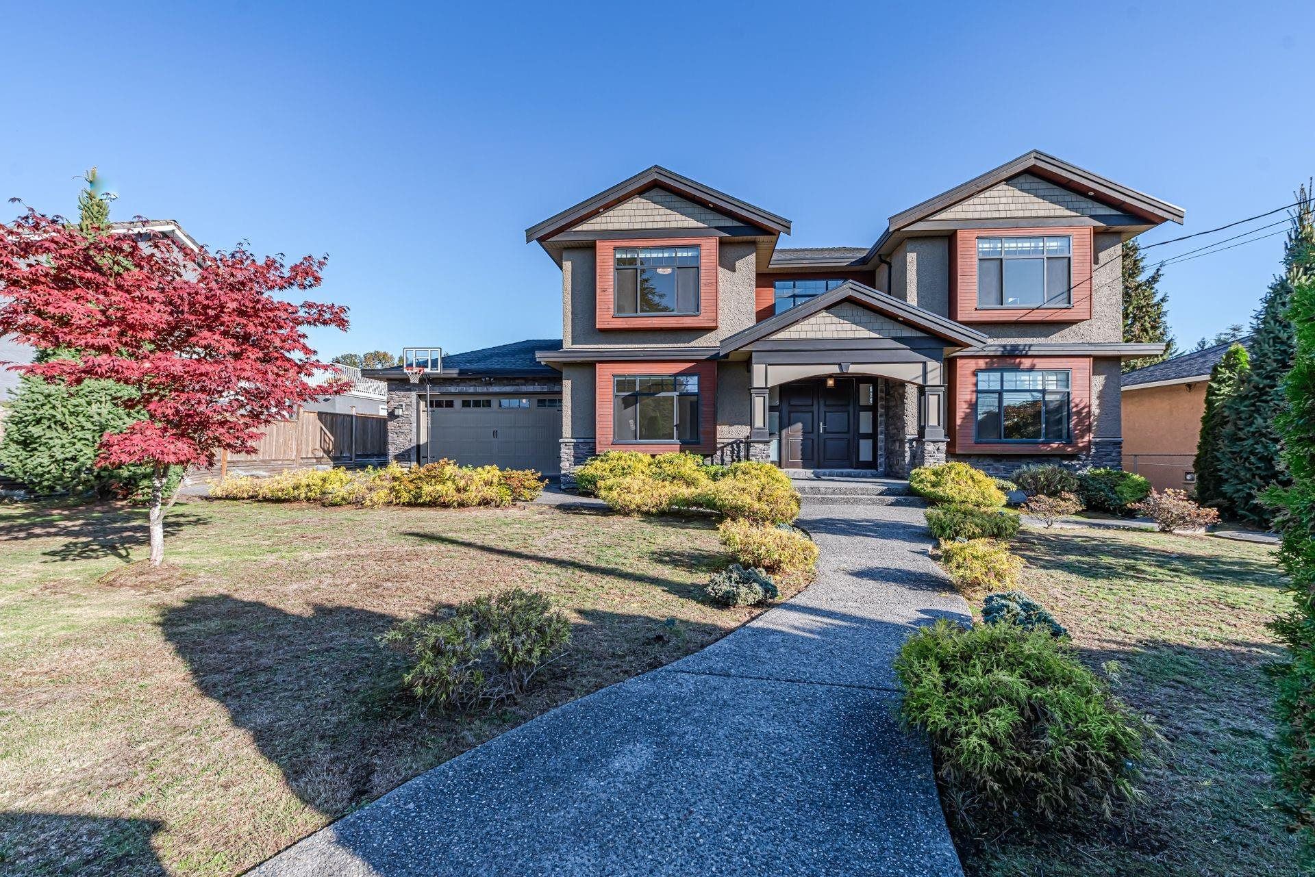 Main Photo: 1870 SPERLING Avenue in Burnaby: Montecito House for sale (Burnaby North)  : MLS®# R2832958