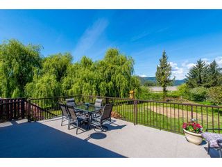 Photo 2: 8801 EAGLE Road in Mission: Dewdney Deroche House for sale : MLS®# R2367488