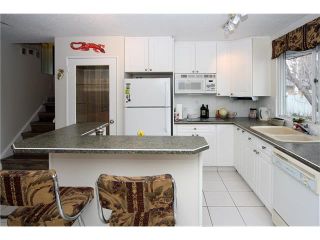 Photo 13: 7944 HUNTWICK Hill(S) NE in Calgary: Huntington Hills House for sale : MLS®# C4106885