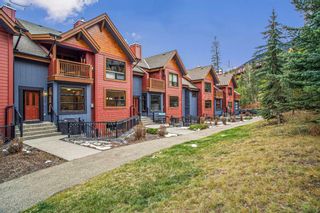 Photo 2: 511 80 Dyrgas Gate: Canmore Row/Townhouse for sale : MLS®# A2091779