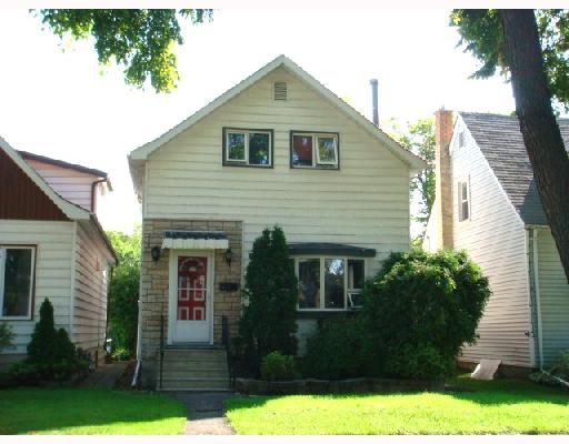 Main Photo: 839 SPRUCE Street in WINNIPEG: West End / Wolseley Residential for sale (West Winnipeg)  : MLS®# 2816908