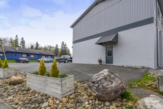 Photo 4: 180 N Island Hwy in Courtenay: CV Courtenay East Mixed Use for sale (Comox Valley)  : MLS®# 902050