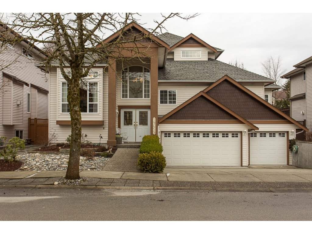 Main Photo: 19659 JOYNER Place in Pitt Meadows: South Meadows House for sale in "EMERALD MEADOWS" : MLS®# R2134987