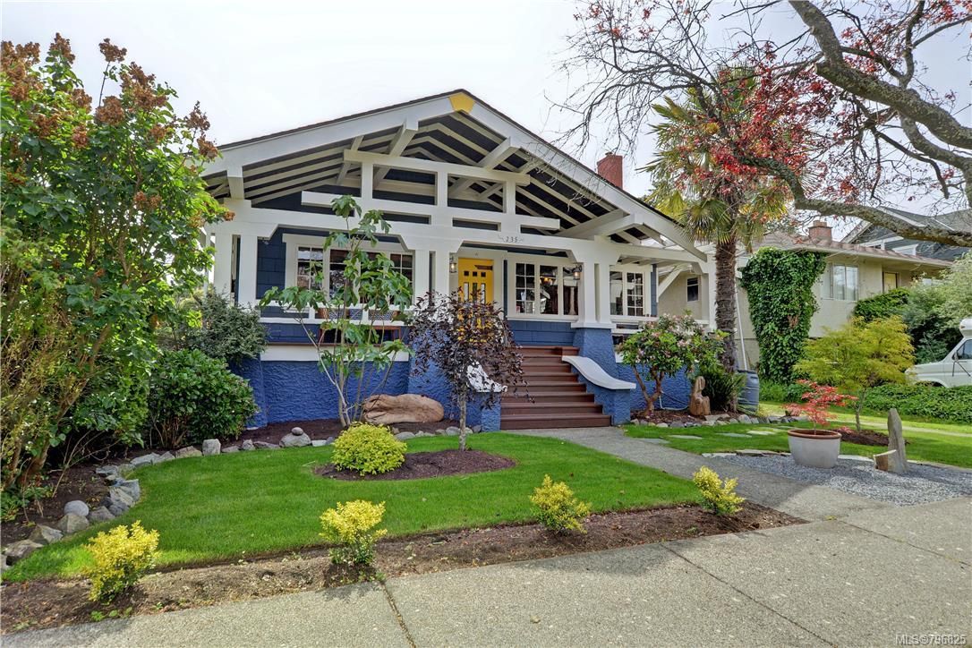 Stunning view of this Californian Craftsman home. Outstanding location close to all amenities.