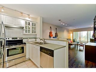 Photo 2: # 305 155 E 3RD ST in North Vancouver: Lower Lonsdale Condo for sale in "THE SOLANO" : MLS®# V1024934