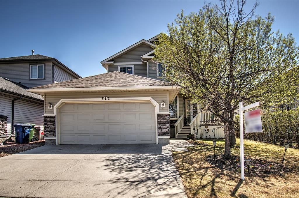 Main Photo: 512 Tanner Drive SE: Airdrie Detached for sale : MLS®# A2046270